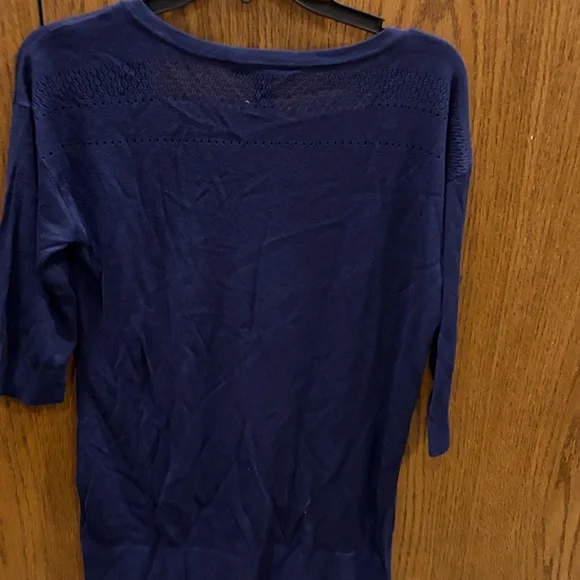 🔥2/$10 3/$12 White House Black Market Deep Blue Sequined Top - Picture 5 of 6